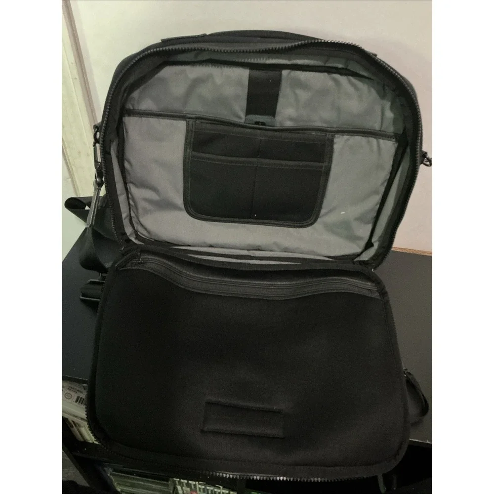 Timbuk2 Switch Laptop Messenger Bag Night Shadow Black Cortex Canvas Leather